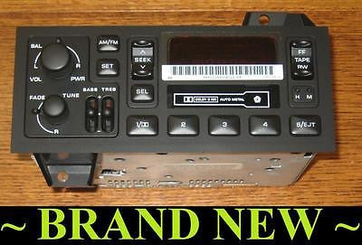 Jeep Grand Cherokee Chrysler Sebring Dodge Avenger Radio Cassette Player Stereo