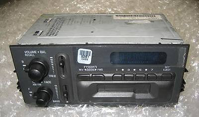 1995-2002 CHEVY TAHOE SILVERADO GMC Sierra Yukon AM/FM/CASS TAPE RADIO MINT/ NEW